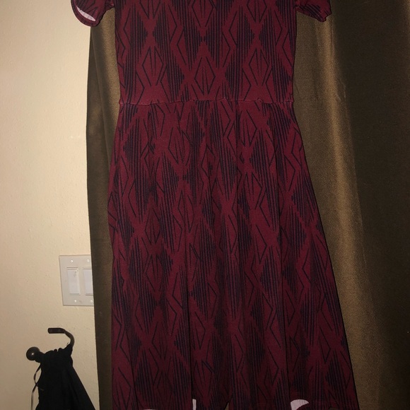Lularoe Amelia - Picture 2 of 4